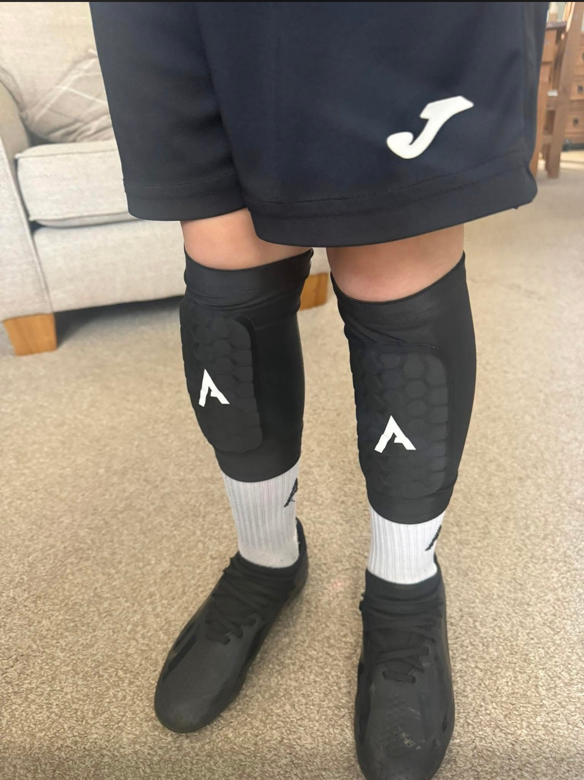 ATEK BUILT-IN SHIN PAD SLEEVES -  MEDIUM (Age 10-14)